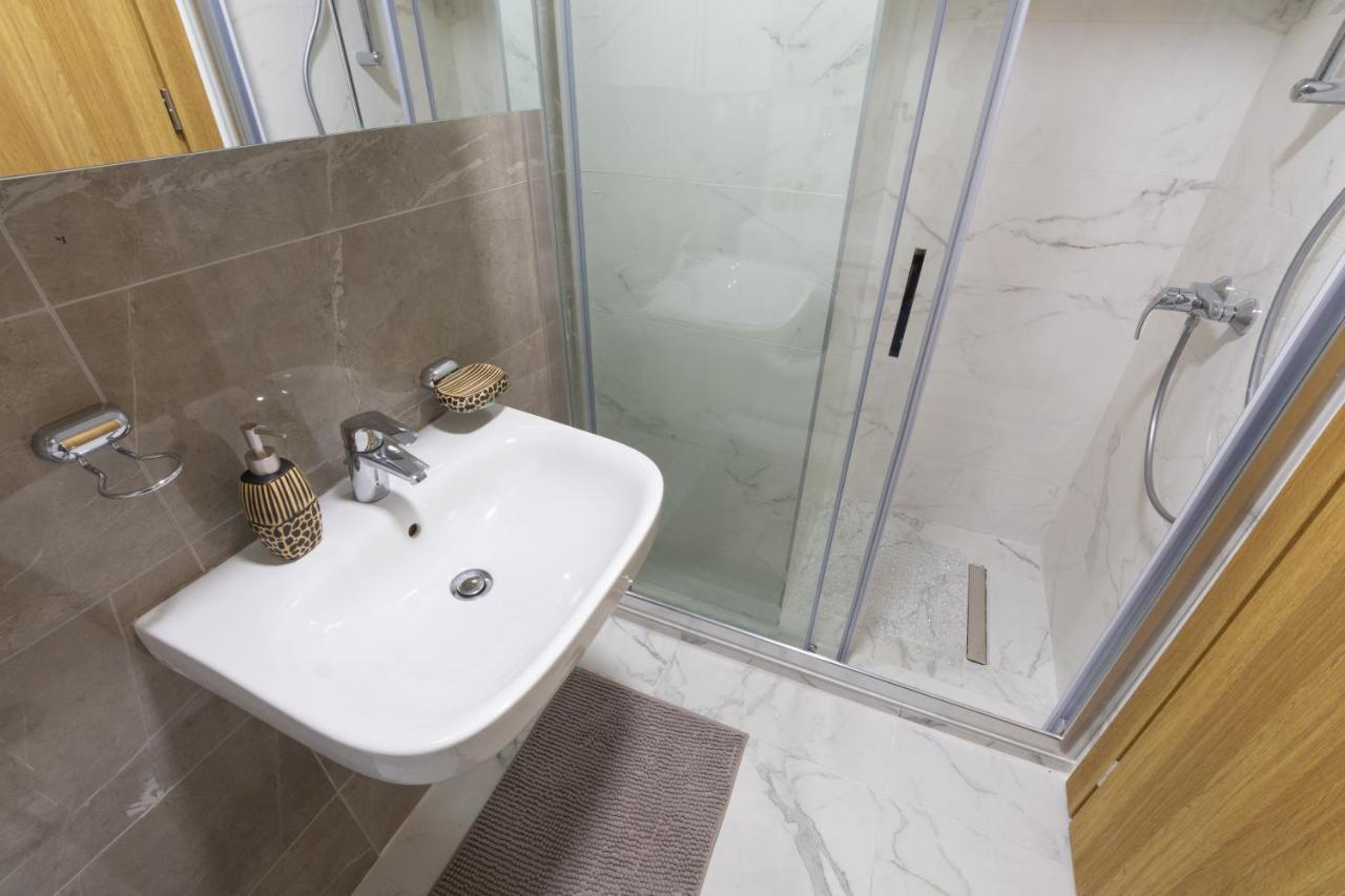 Modern ǀ 1 Bedroom ǀ Wifi สโกเปีย ภายนอก รูปภาพ